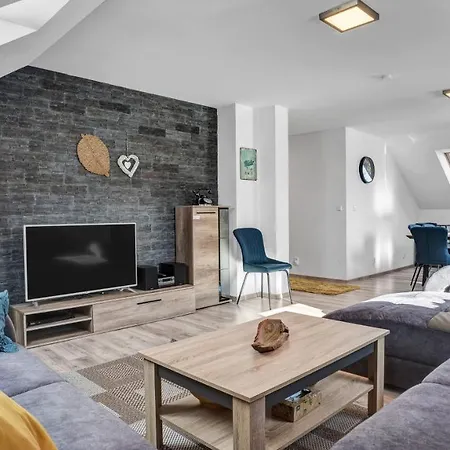Apartment Ctyrlistek Loucna pod Klinovcem