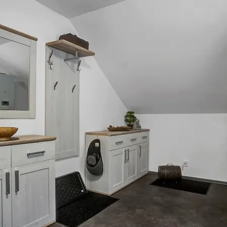 Ctyrlistek Apartment *